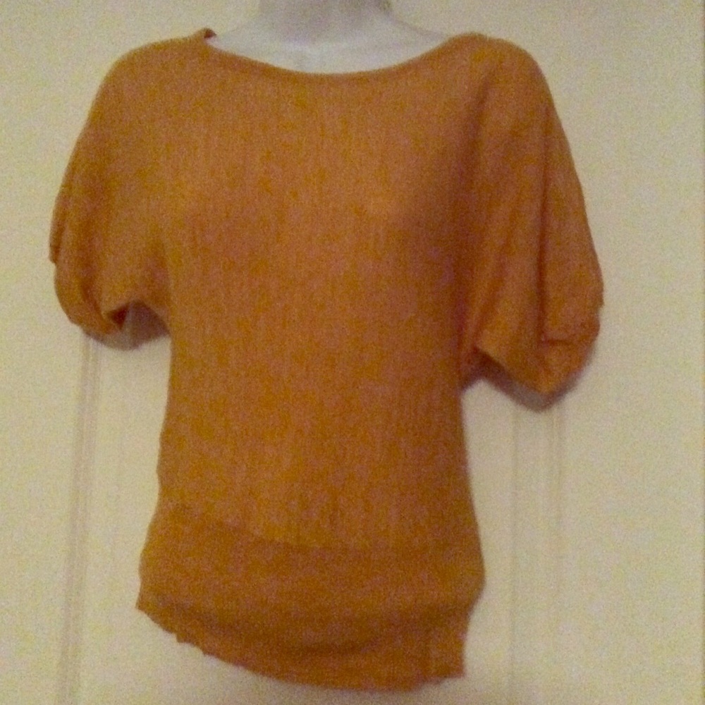 Mustard short sleeve top